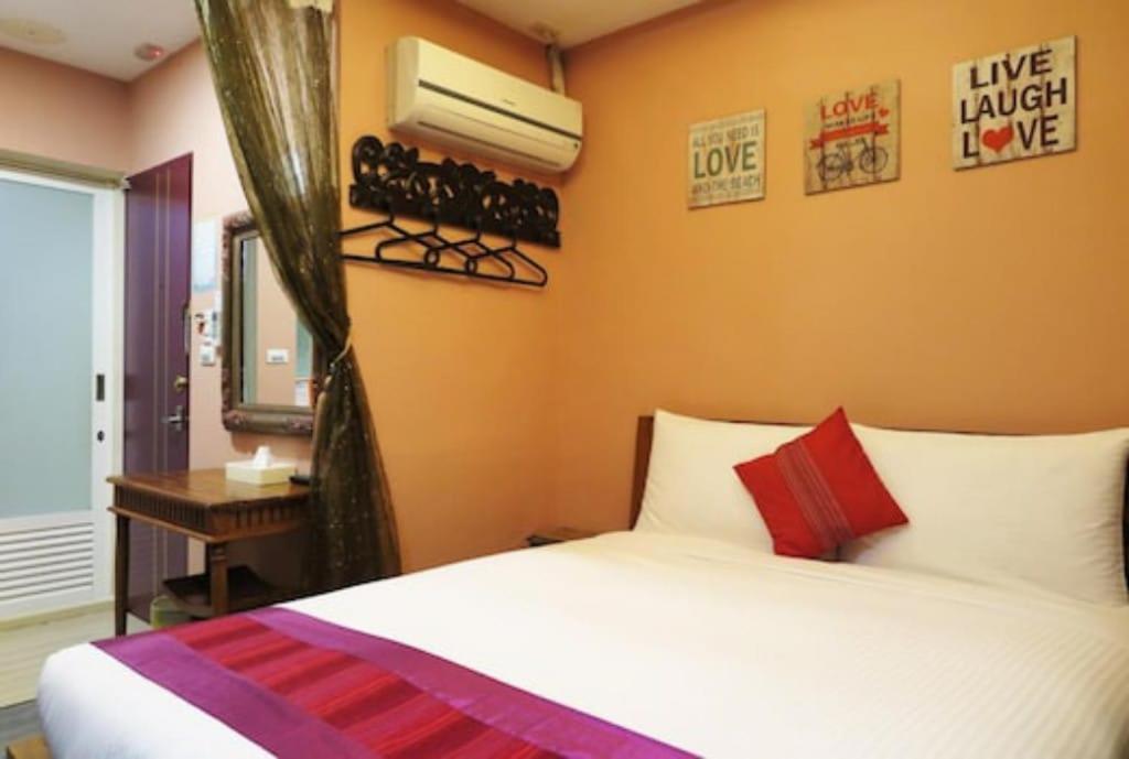 Dharmatala Inn Kolkata Exterior photo
