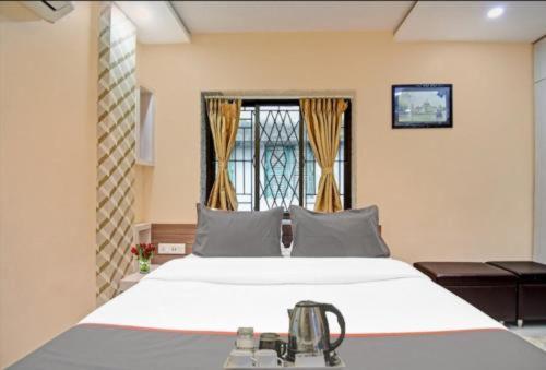 Dharmatala Inn Kolkata Exterior photo